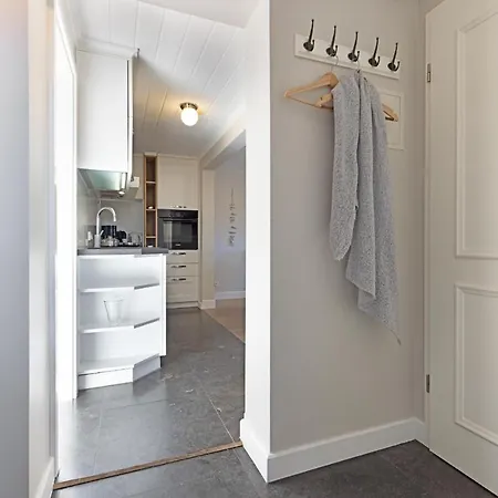 Lister Eck 1 Apartment List